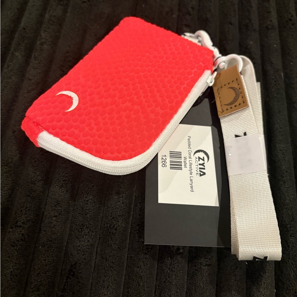 Zyia Lanyard Wallet